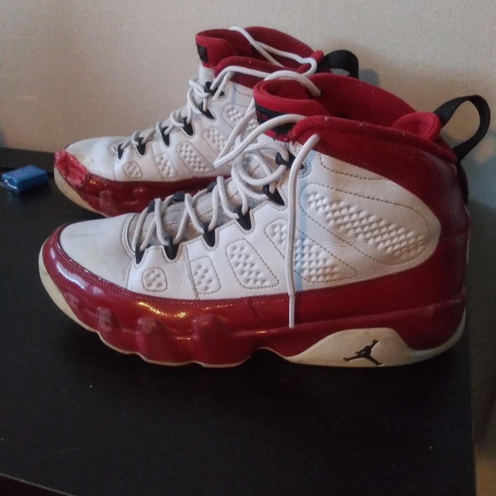 Jordan Retro 9